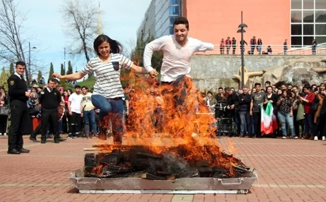 Diyarbakır Nevruz Kutlamaları / Diyarbakır Çince Türkçe Tercüman